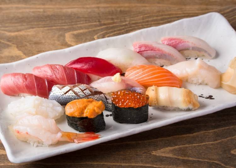 5 Pc. Tuna Quintet, 3,500 yen (tax not included): Edomae nigiri, akami (red tuna), chutoro (medium-fatty tuna), otoro (fatty tuna), negitoro (minced tuna), and aburi-otoro (seared fatty tuna)