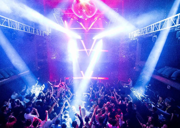 渋谷の人気クラブで外国人が行く3選 友達作りや夜遊びにもおすすめ Live Japan 日本の旅行 観光 体験ガイド