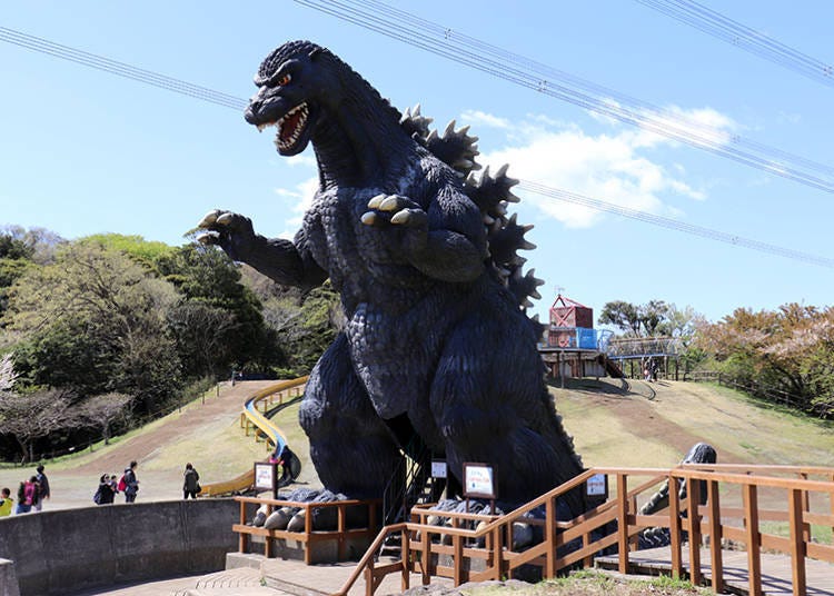 Impressive giant Godzilla slide! Adventure Land athletic playground