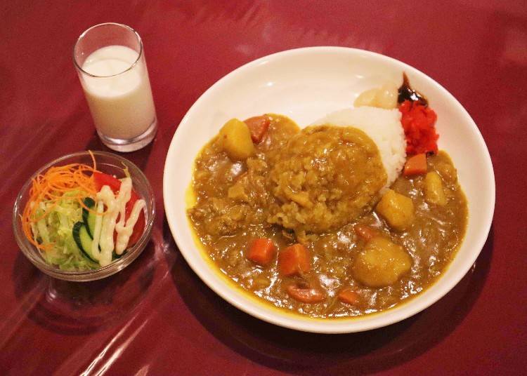 Above is the “First Yokosuka Kaigun Curry” (1,000-yen, tax exclusive).