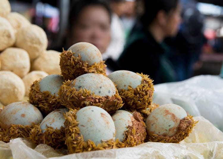 世界のびっくり卵料理、中国で食すカモと鳩の卵