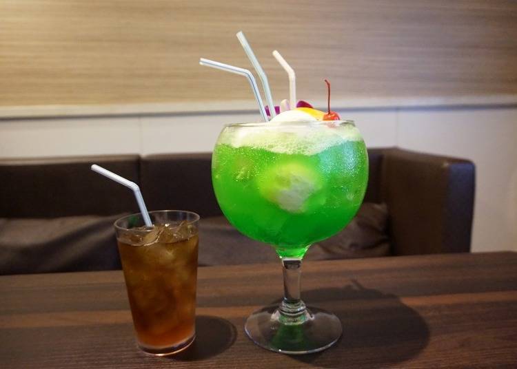 Compared to regular drinks, it’s more like a fish bowl than a glass!