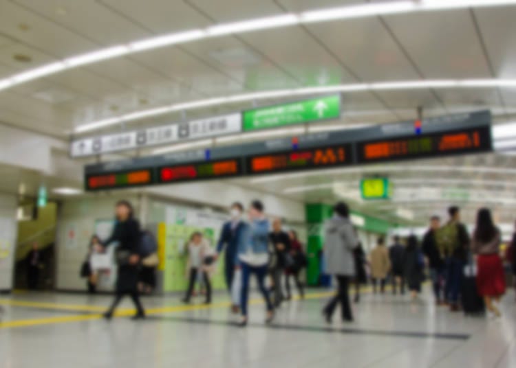 ‘카메라 번역 계통’ 은 복잡한 일본의 전철을 갈아탈 때 사용하기 좋다!