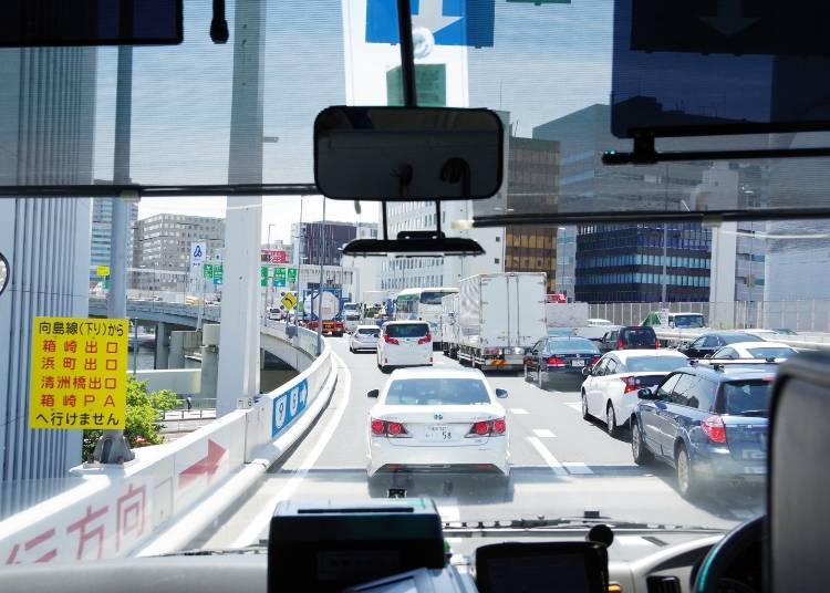 Though Tokyo’s expressways sometimes become congested, it doesn’t last long.