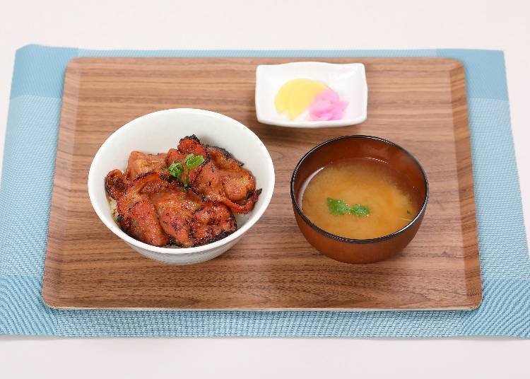 「味噌猪肉盖饭」也是秩父的名物美食之一