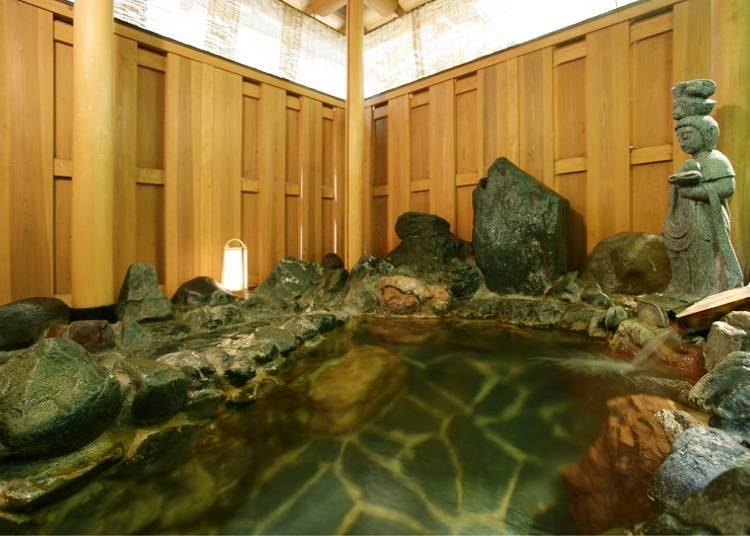 The open air bath can be reserved for exclusive use as well.