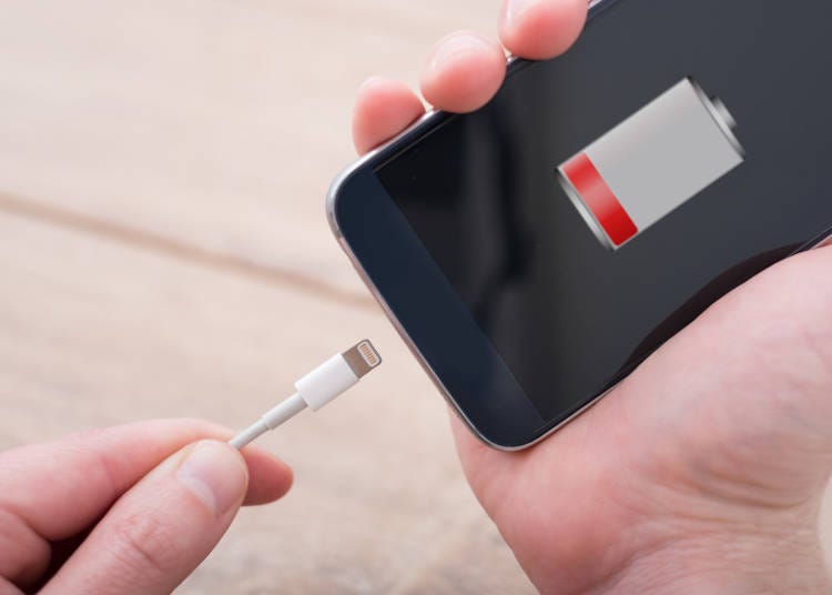 災害時携帯便利グッズ③「情報収集に役立つデジタル端末と携帯充電器」