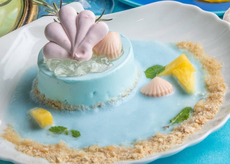 Blue Ramune and Citrus Rare Cheesecake – Available at Alice in the Kingdom of Castles (980 yen)