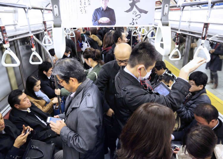 何謂「滿員電車」？到底有多滿？