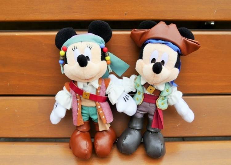 (2)ぬいぐるみバッジ(各1,700円)