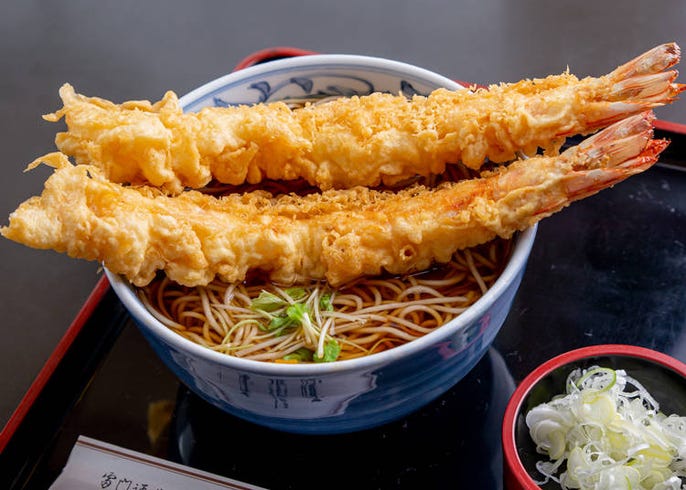 尾張屋の天ぷらデカ盛り蕎麦は絶対におすすめ 浅草の老舗名物グルメを食べてきた Live Japan 日本の旅行 観光 体験ガイド