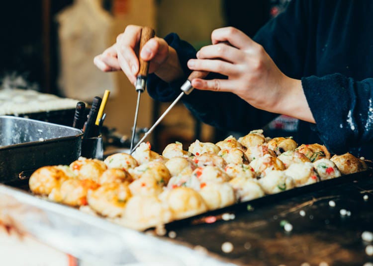 Chefs' Skills at Food Stands like Takoyaki and Yakisoba is Amazing!