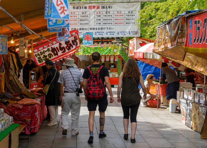 え お祭りでそれ売っちゃうの 外国人が驚いた日本のオモシロお祭り屋台 Live Japan 日本の旅行 観光 体験ガイド