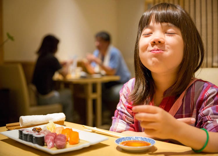 5. Japanese really do eat sushi!