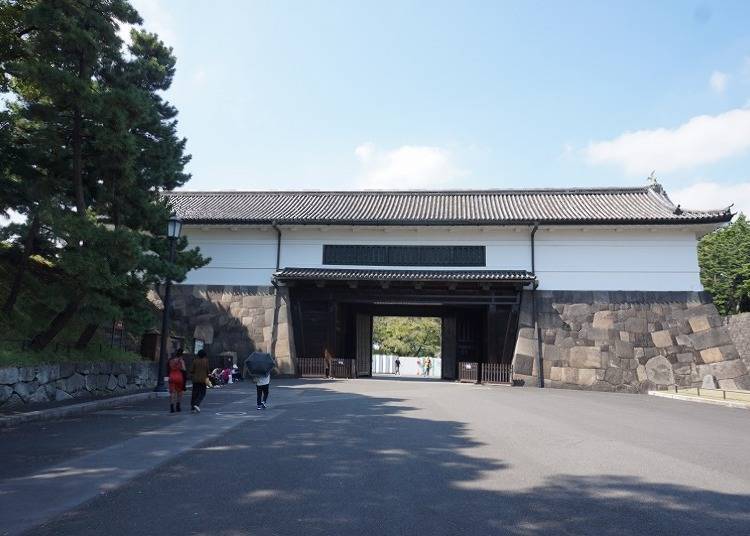 Sakurada-mon: The largest existing gate to the Tokyo Imperial Palace