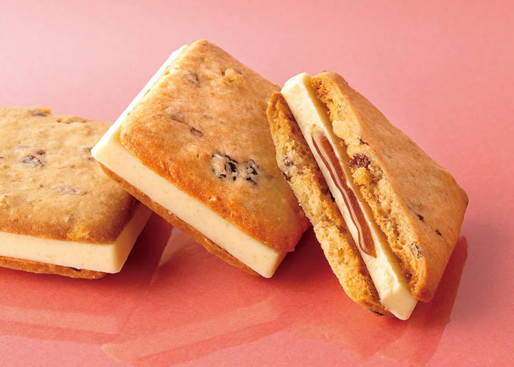 リンゴの中からさらにとろ~りリンゴ! 秋限定“アップルドルチェサンド”