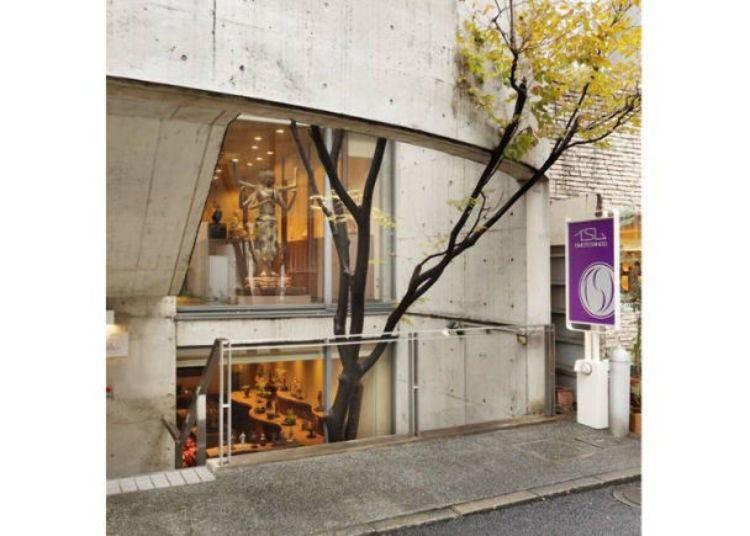22. ISUM Omotesando: Bring home a highly artistic Buddha statue!