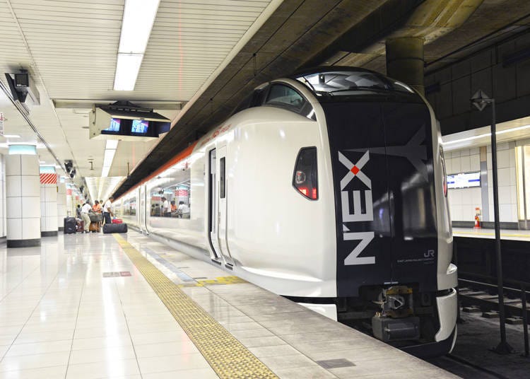 วิ่งตรงจากใจกลางเมืองด้วย Narita Express（Sarunyu L / Shutterstock.com）