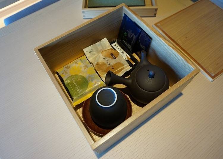 Wagashi and Japanese tea are also available as a part of the amenities.