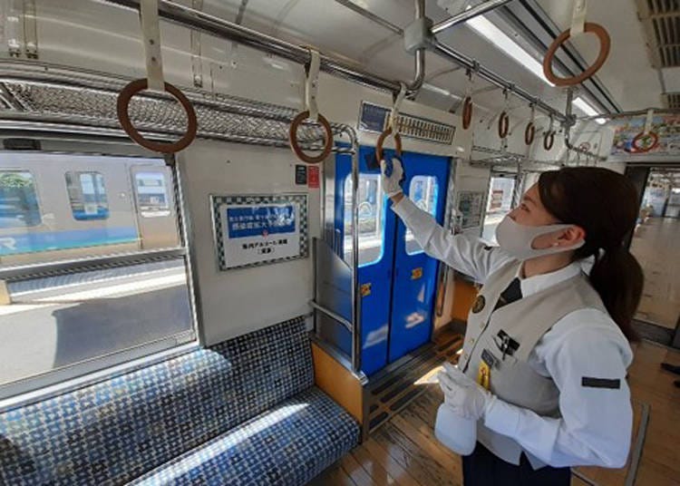 Train cabins being disinfected with alcohol-based disinfectants (photo credit: Fujikyuko)