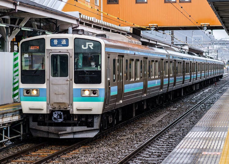 4) JR + Fujikyuko Line: For Those Who Wish to Travel at Their Own Pace on JR's Regularly Scheduled Trains