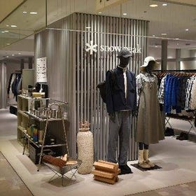 Snow Peak LUMINE新宿店
