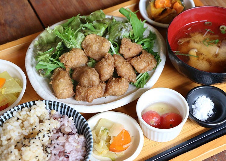 Mumokuteki Café & Foods