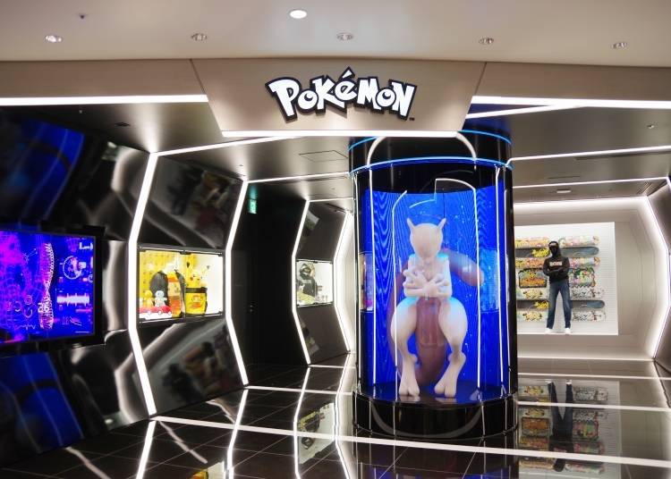 6F: Pokémon Center Shibuya - Welcome Pikachu and Mewtwo