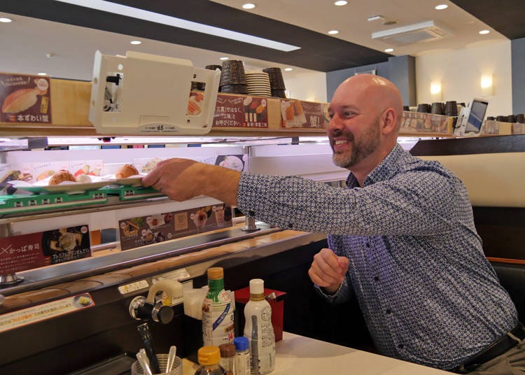 Enjoy it however you like! That is the beauty of the conveyor-belt sushi