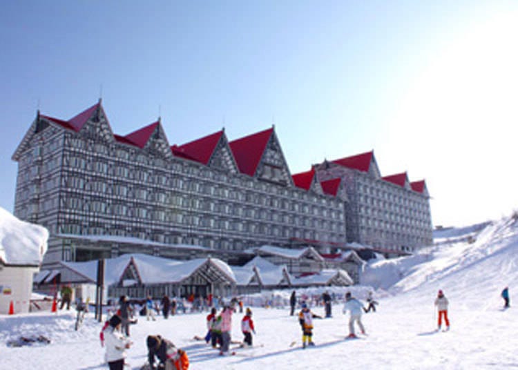 Hakuba Cortina Snow Resort: Ideal for families, couples, or anyone at all!