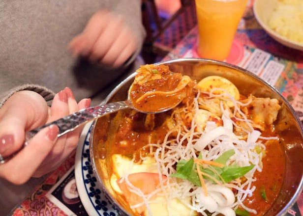 Our Korean VS. Japanese Editors Face Off Over Tokyo's Crazy 'Curry Soups' - But Could They Face the Fire?