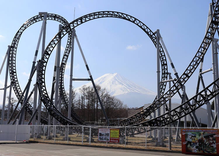 Many people flock to this ride for an interesting photograph of Mt. Fuji seen through Takabisha's gigantic loop as well.