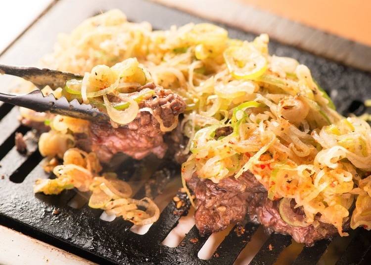 女性に大好評の「ネギハラミステーキ　通常価格1,880円（税別）」も食べ放題！