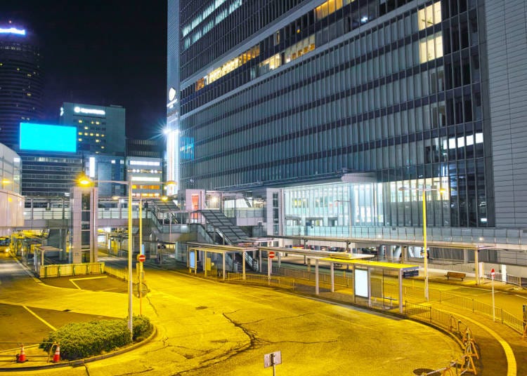 20:00 - Buy a drink at Shin-Yokohama Station and board the Shinkansen!