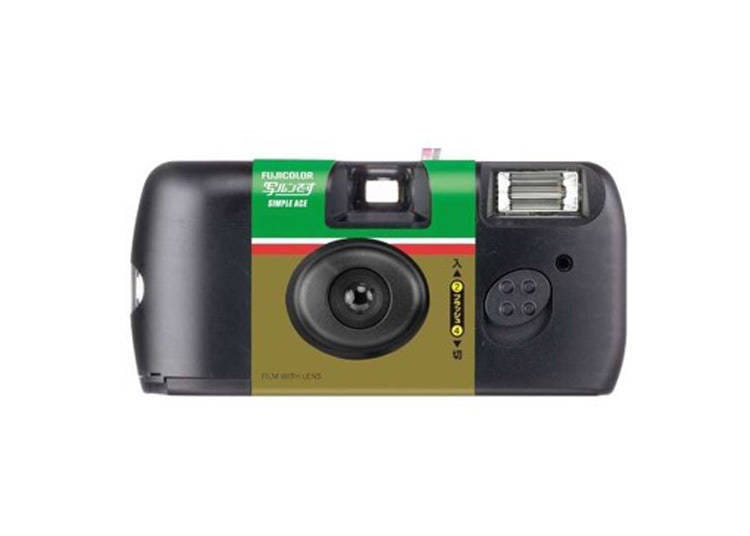 FUJIFILM’s Instant Camera “Utsurun Desu”