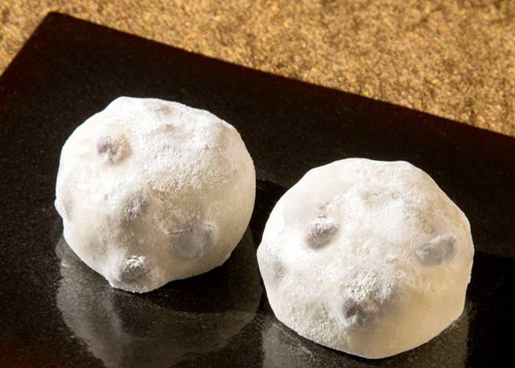 本高砂屋「豆大福（つぶ餡）」【期間限定】