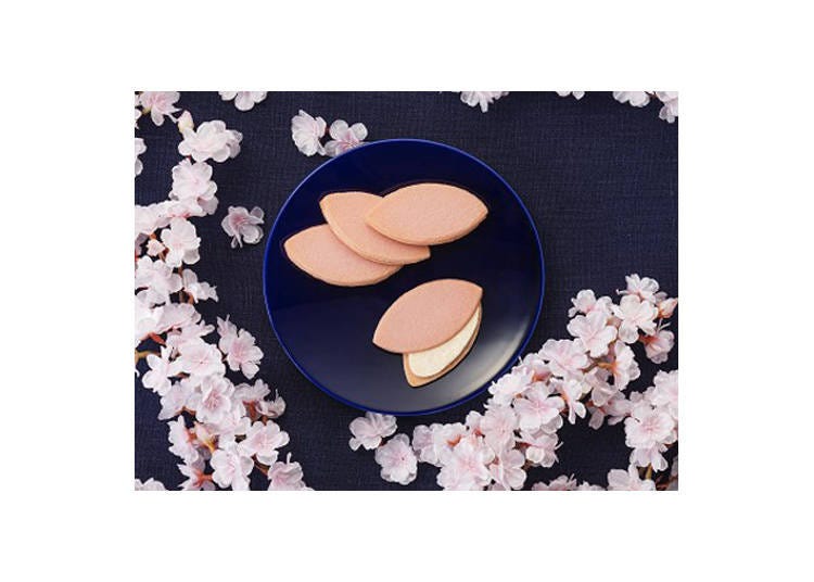 8. Hikura Sakura (1580 yen for an 18-piece box)