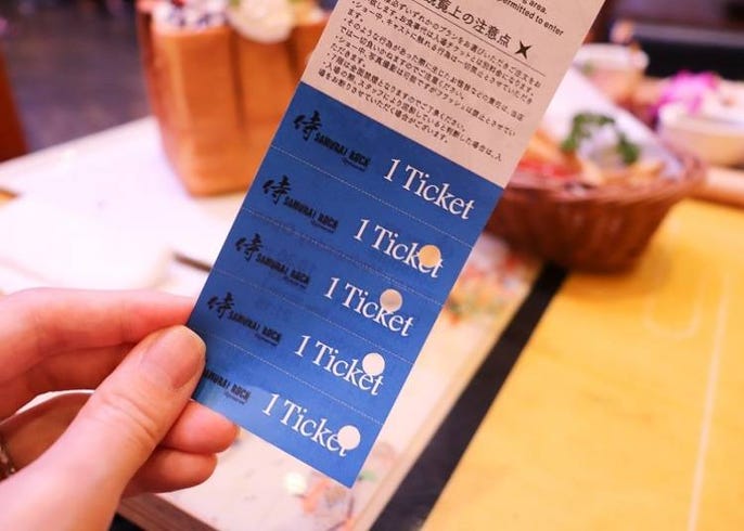 Akihabara S Samurai Rock Restaurant Acrobatic Dinner Performances That Ll Blow Your Mind Live Japan Travel Guide
