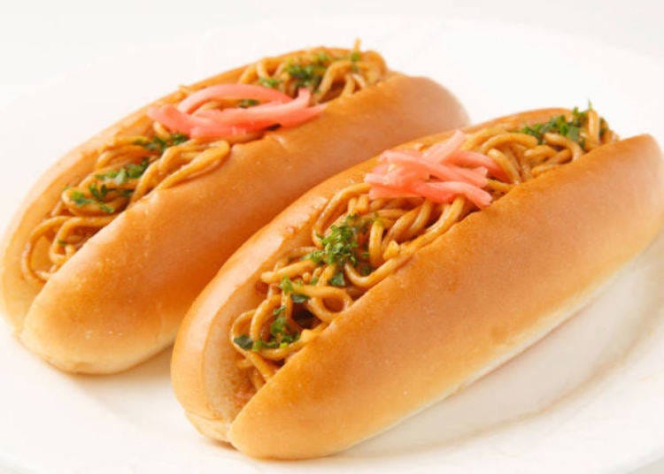 【焼きそばパン】炭水化物×炭水化物。どうせなら別々に食べたいかな