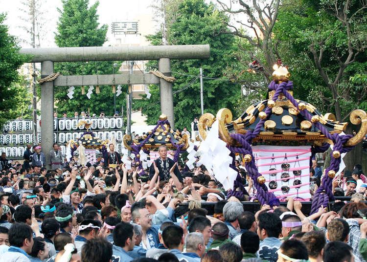 浅草三社祭 徹底ガイド 地元民がおすすめする見どころや楽しみ方 Live Japan 日本の旅行 観光 体験ガイド