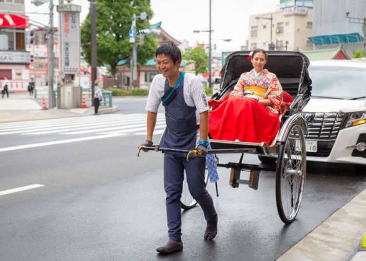 Visit interesting attractions in Asakusa on a rickshaw