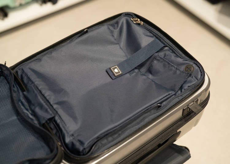 The front pocket can hold a laptop of 13 inches or less