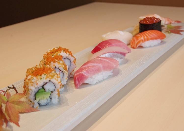 Fukusuke’s “Sushi Set” is absolutely gorgeous!