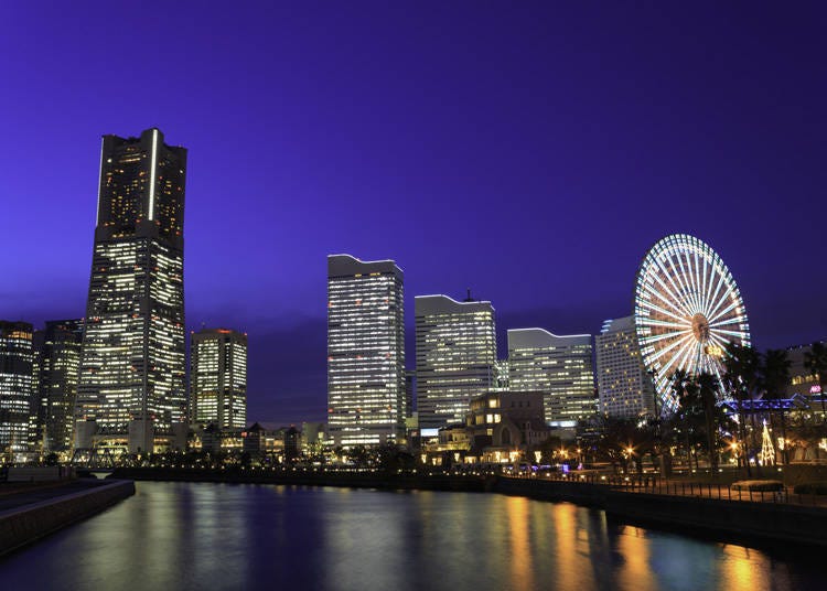 在橫濱港未來21邊看夜景邊散步＆體驗購物樂趣