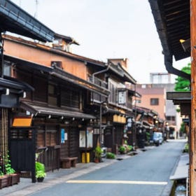(From Osaka) Tateyama Kurobe Alpine Route & Shirakawa-go & Hida Takayama 2-Day Tour
Details & bookings ▶
Image: KKday