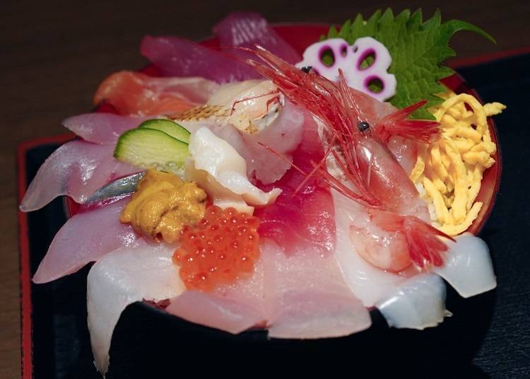 「海鲜ENISHI丼[含黑喉鱼]（附味噌汤）」2680日元