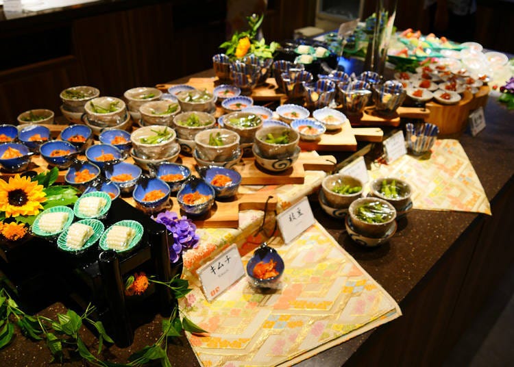 Hakone Yutowa的餐廳一率都將各種容器以保鮮膜包好