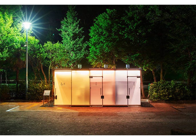 渋谷に 透明トイレ が出現 世界的クリエイターが手掛ける The Tokyo Toilet プロジェクトとは Live Japan 日本の旅行 観光 体験ガイド