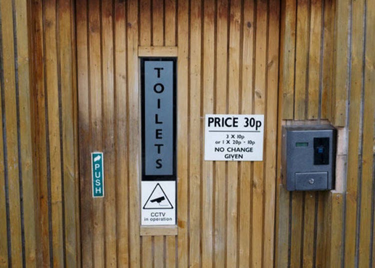 Are there pay-to-use toilets? What are they like elsewhere?