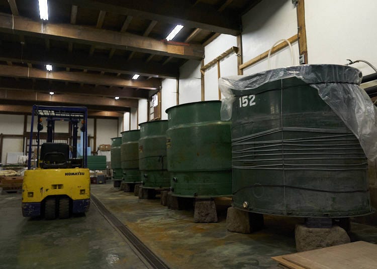 Nowadays metal tanks are used; traditionally, wooden vats were used as with Western wine